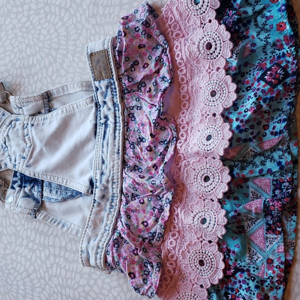 Jordache Toddler Girls Denim Lace Overall Dress Size 2T - $5 Add-on - Picture 4 of 8
